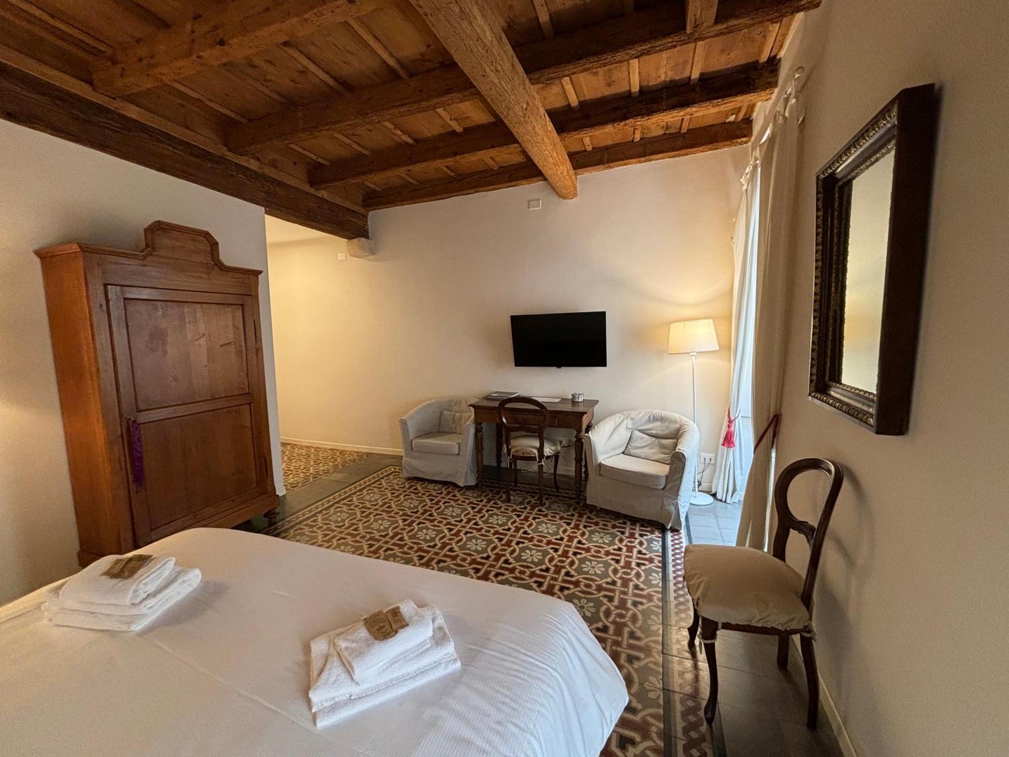 Veronajourneys Emilei Apartamento